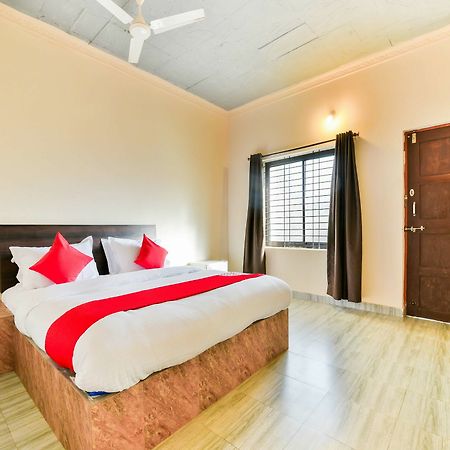 Oyo 15836 Pleasure River Front Resort Tuem Екстер'єр фото