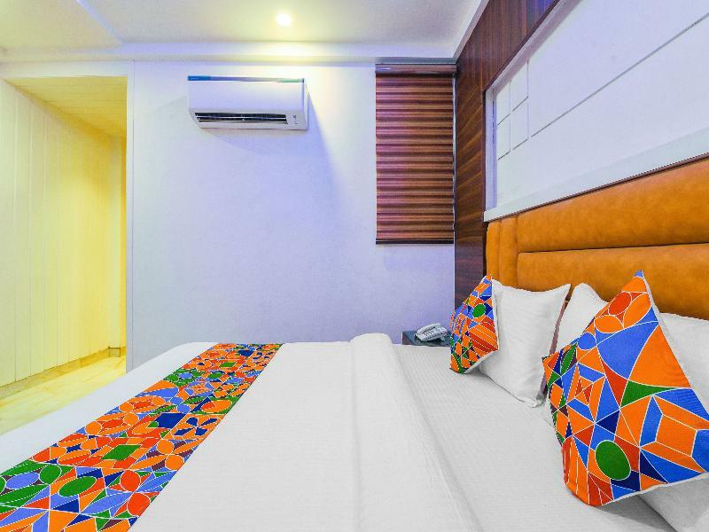Oyo 15836 Pleasure River Front Resort Tuem Екстер'єр фото